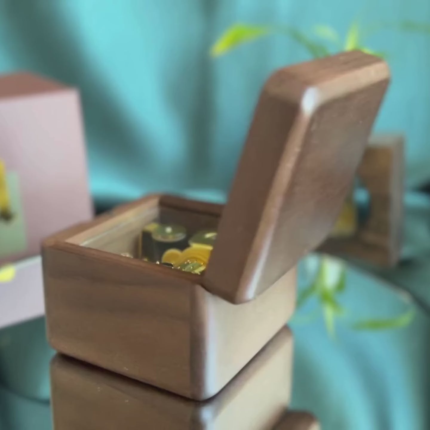 【限定品】PLAVE MUSIC BOX ミュージックボックス 新品未使用 Koola - Personalized Small Music Box with Photo Frame & Custom